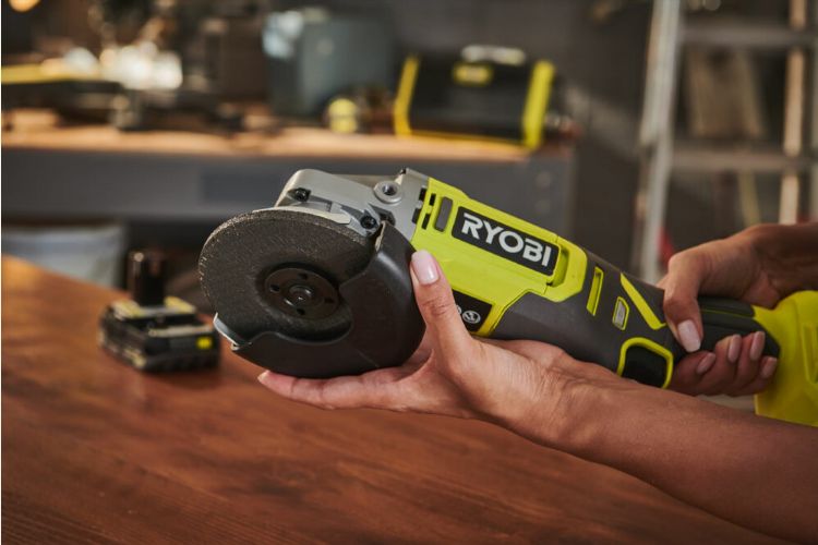 Аккумуляторная болгарка ryobi